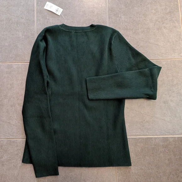 Abercrombie & Fitch Fitted Ribbed Sweater - Picture 3 of 5